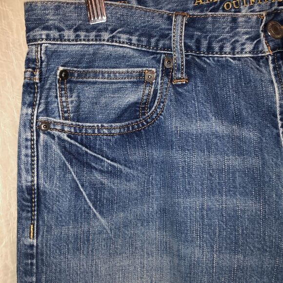 AEO 34x32 Bootcut Jeans in Gently Worn Condition - Picture 4 of 14